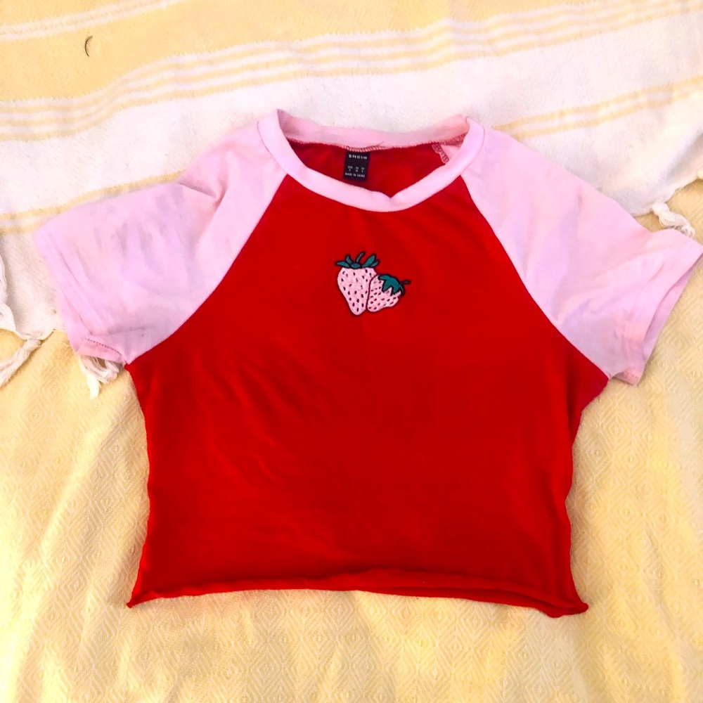 SHIEN XS Pink & Red strawberry shirt 🍓🍓